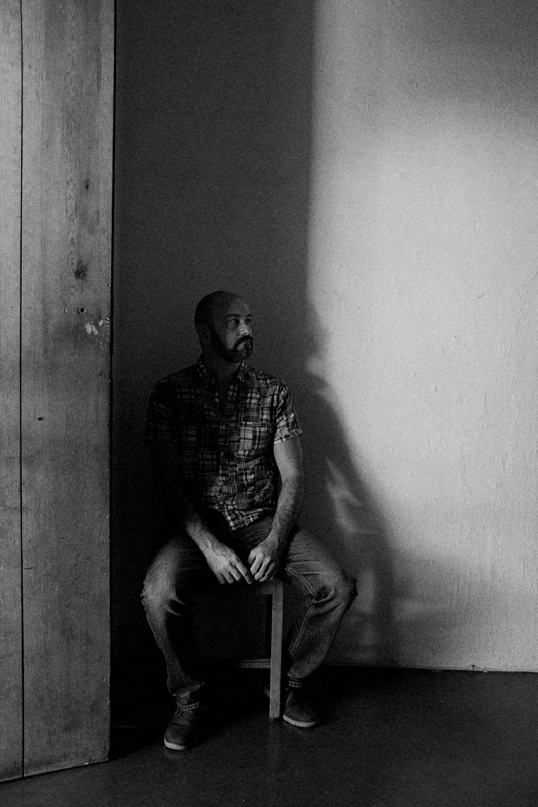 blackandwhiteenvironmentalportraitsclevelandohio